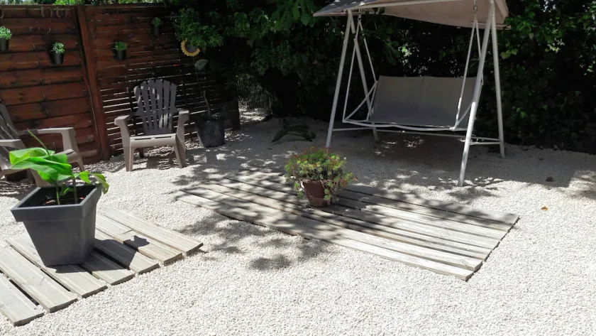 location T2 Duplex dans un mas privé - Image 1