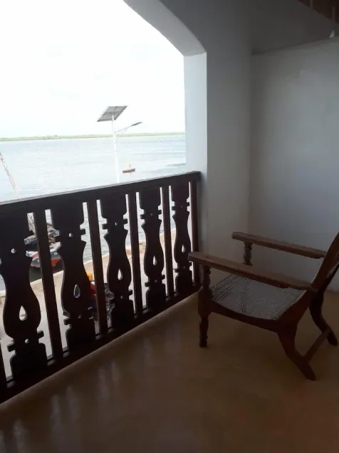 Stopover Guest House and Restaurant - Image 1