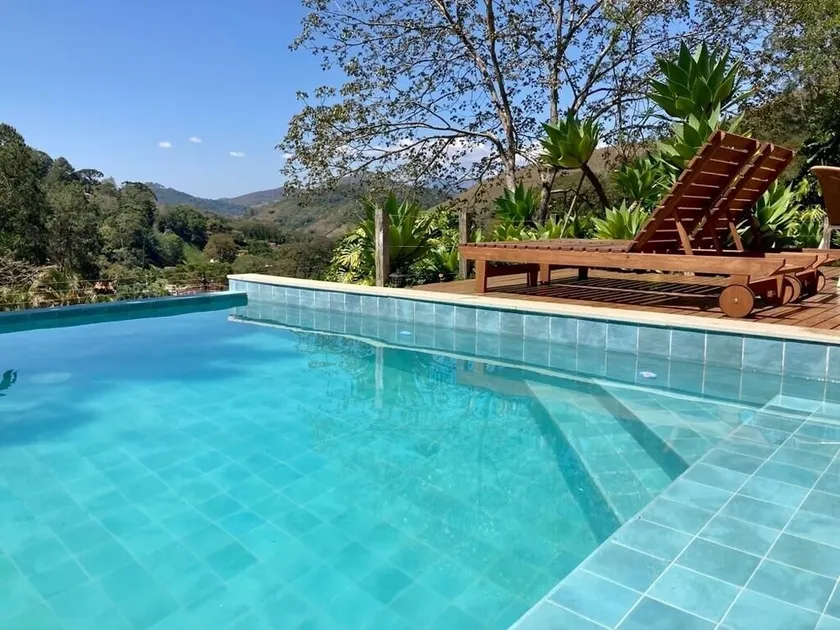Tranquility, comfort and charm - Image 1