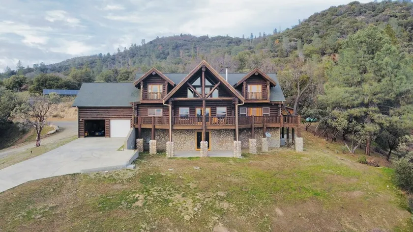 Sahari Lodge- Eco Luxury Estate on 62ac, Gorgeous Pool&Spa, MTN Views, Yosemite  - Image 1