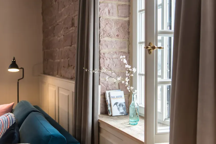 Living in a listed building, suitable for senior citizens on the ground floor - Image 1