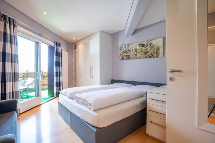 Ferienwohnung \"Tubris Living\" mit Bergblick, Terrasse und WLAN - Image 1