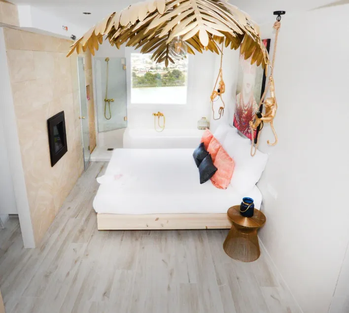 LOFT EN FACE DE LA MER, AVEC VUE SUR LES SALES DE CALPE ET LE PARC NATUREL - Image 1