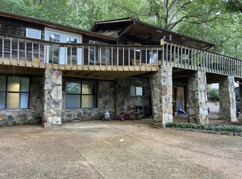Tennessee River House - Image 1