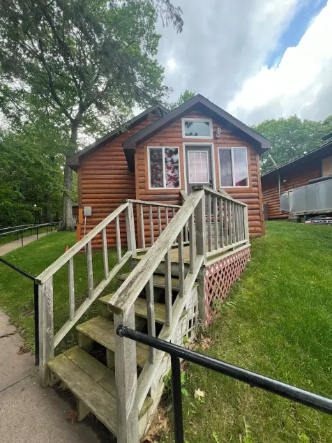 Chief Lake Lodge Cabin #2 - Image 1