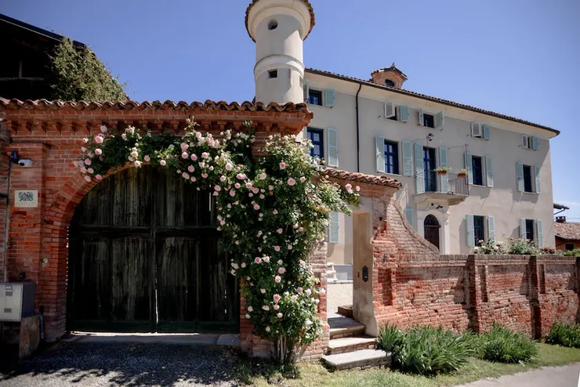 Charming Villa in Monferrato Hills - Image 1