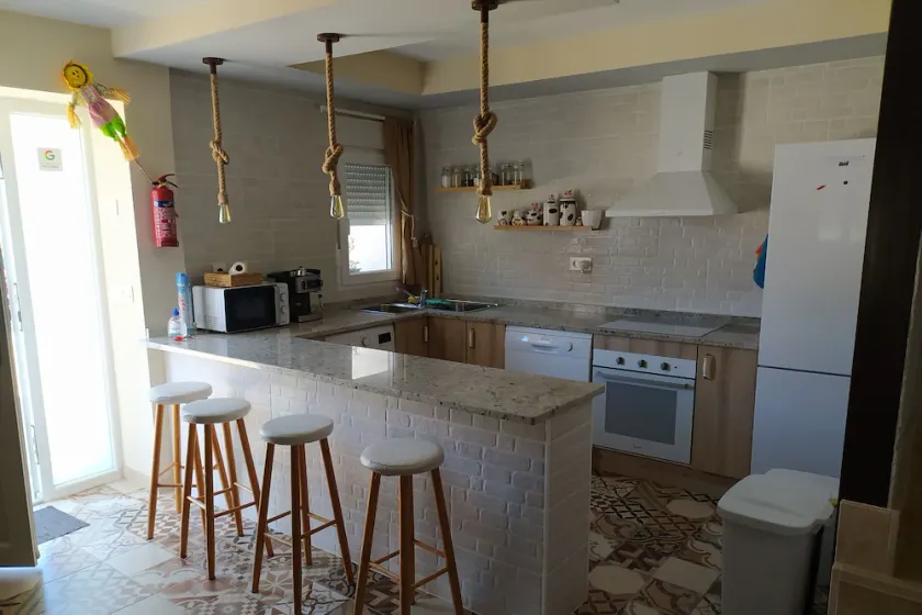 Casa Totalmente Nueva, Para 16 Personas a 12 km de Burgos en un Pueblo Tranquilo - Image 1