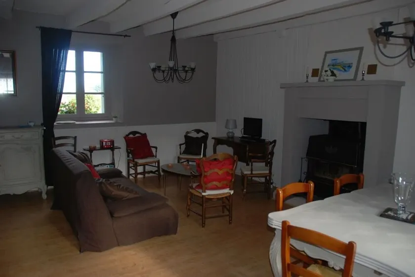 Homerez - Hus i Jugon-les-Lacs - Image 1