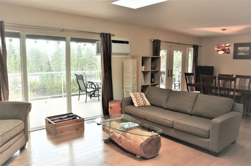 LICENSED!! 3 Bedroom Family Home in Lower Mission - Image 1