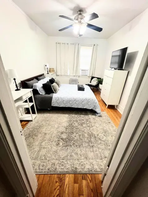 6655 1N | Elegance Near the St. Louis Arch - Image 1