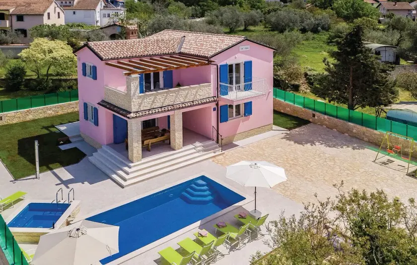 Villa 1525/15297 (Istria - Peroj), 200m from the beach - Image 1