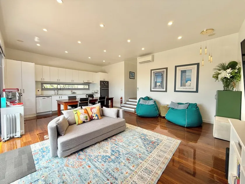 Sunrise@Rye | Luxury Holiday Penthouse with Igloo Room - Image 1