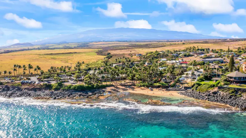 Kuau Plaza Paia Condo with Parking - Image 1