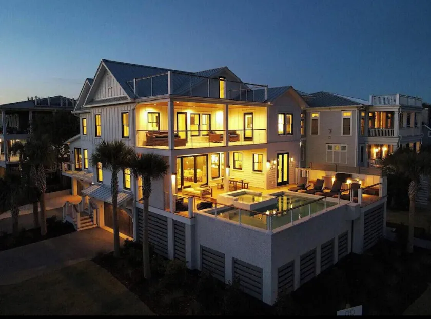 Luxury Designer Home, Pool & Hot Tub, Elevator, Across From Beach Access - Image 1
