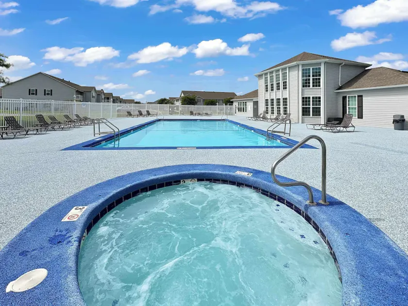 Coastal Retreat - Stay for 6 - Image 1