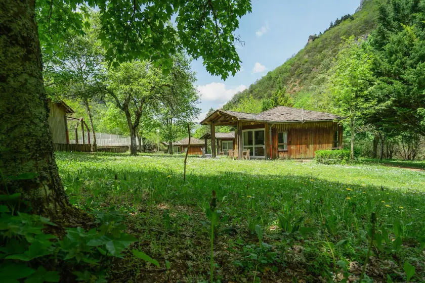 Chalet 4/6 pers. au Golf des Gorges du Tarn - Image 1