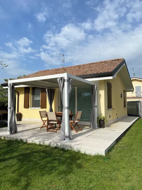 Villetta Gelsomino, i Bardolino Calmasino villa i bolig med svømmebassiner. - Image 1