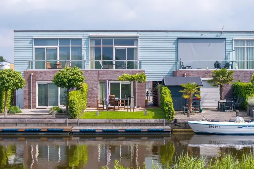 Neat island house with beautiful view and lovely roof terrace. - Image 1