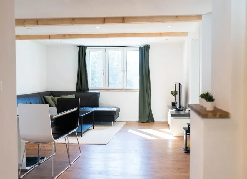 Moderne Wohnung in der Natur - Image 1