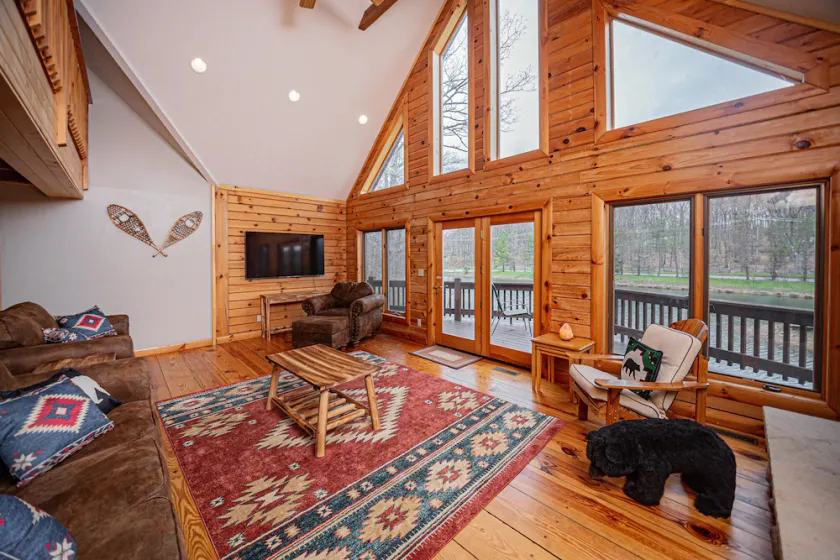 Duck Pond Lodge - Image 1