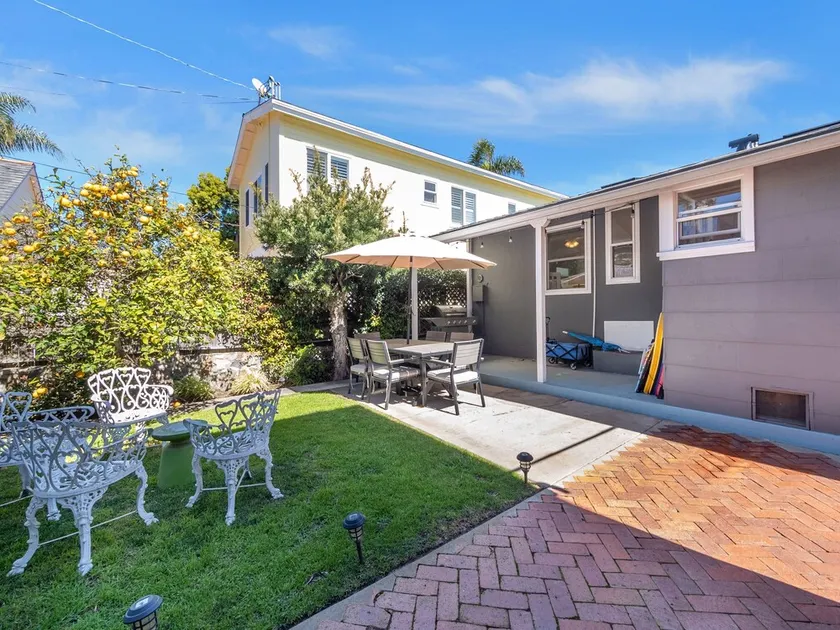 La Jolla Ocean Dream - Amazing Location, Walk to the Beach, Dog Friendly! - Image 1
