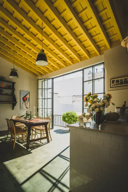 EXQUISITE BOUTIQUE HOTEL - Image 1