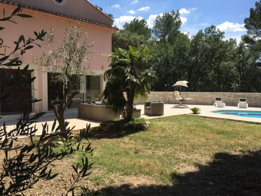 Affitto villa \"CHANTERIE\" completamente climatizzato. - Image 1