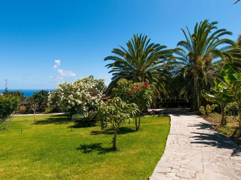 Villa in Gran Canaria With Private Pool & Tennis - Image 1