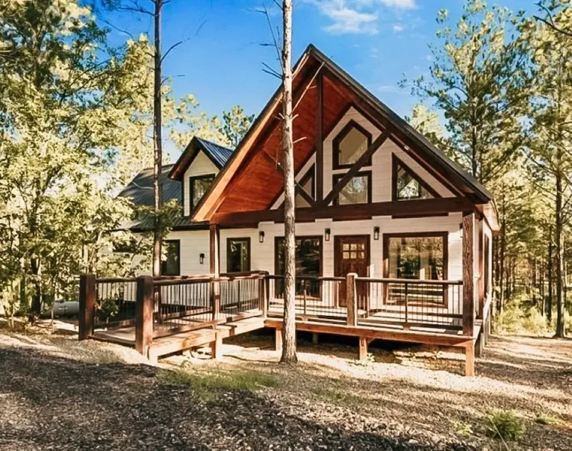 Dreamcatcher Cottage- A Luxurious Romantic Escape in Hochatown - Image 1