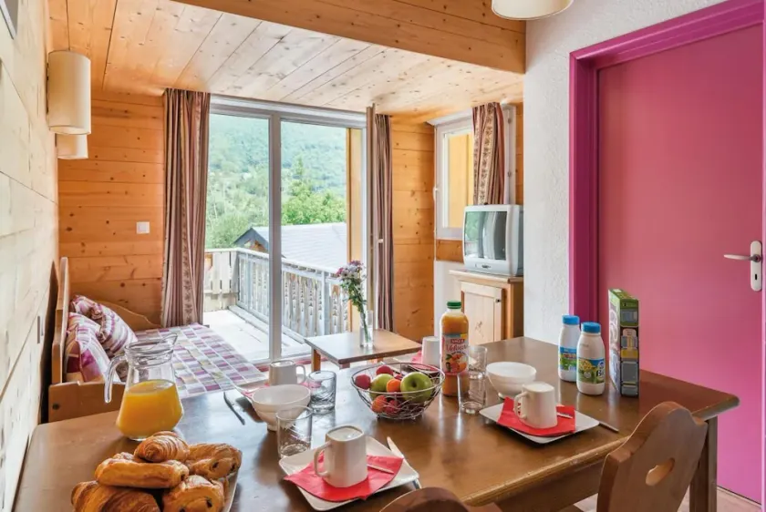 Fitness, schwimmbad, terrasse, balkon, parkmöglichkeiten, fernseher, schließfach für die skier, 21m² - Image 1