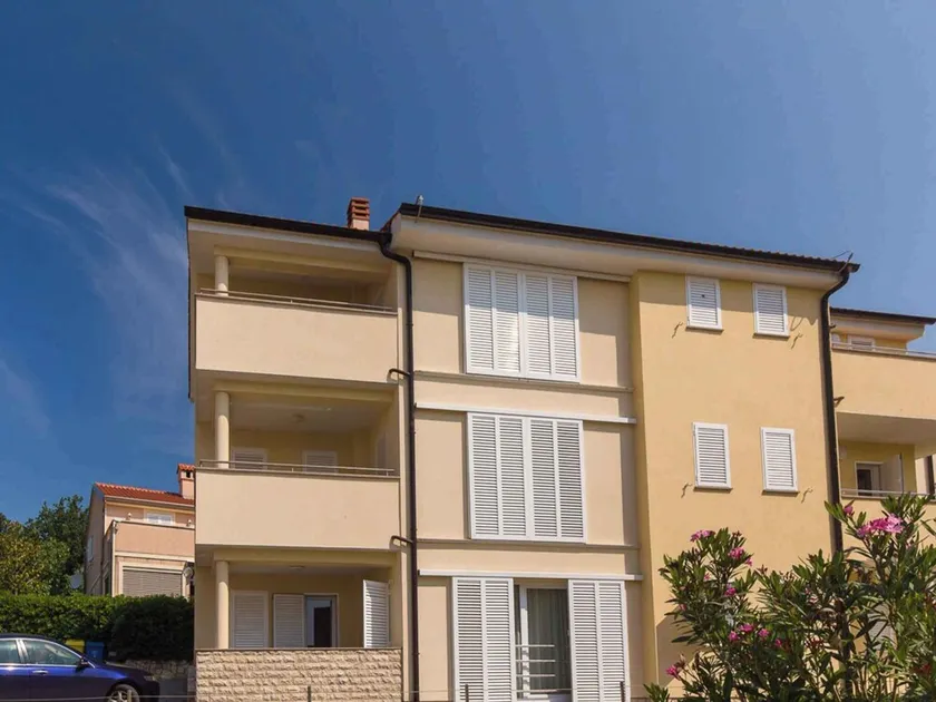 Holiday apartment with air conditioning and sea views near the beach - Image 1