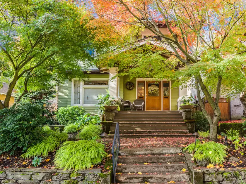 Garden View Hideway I Irvington Neighborhood - Image 1
