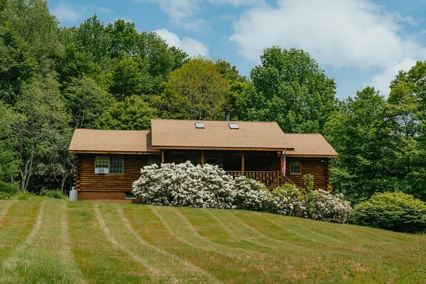 Catskills Cabin Rental Only 2.5 Hours Away From NYC! - Image 1