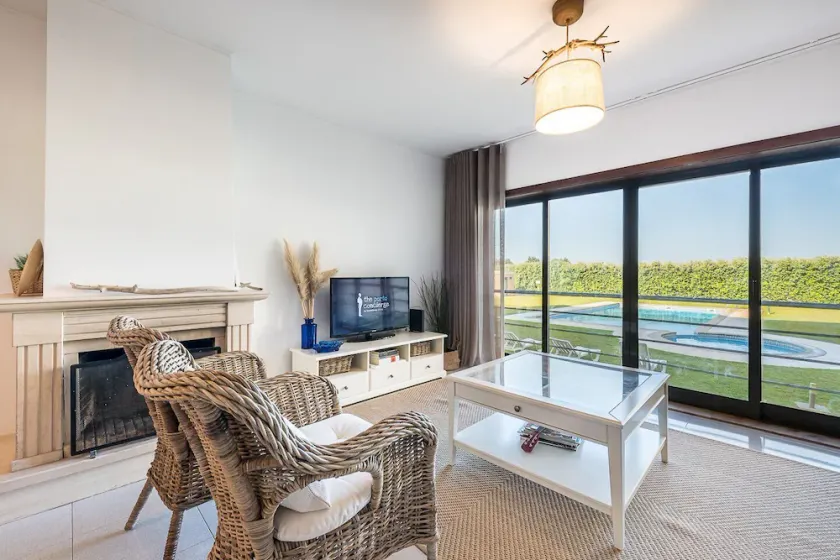 GuestReady - Madalena Beach Pool & Tennis - Image 1