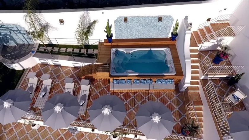 AMORE RENTALS - Villa Celeste with Swimming Pool, Sea View, Terraces and Garden - Image 1