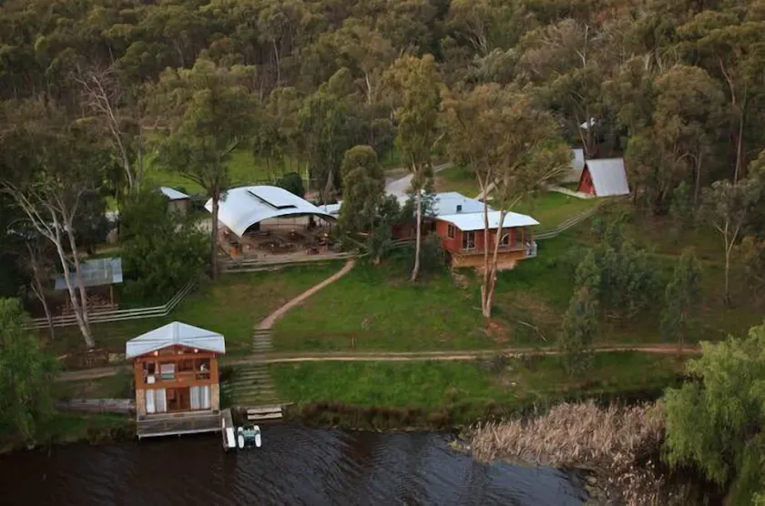 Fawlty Farm in Taylor Bay with 3 FREE experiences - Image 1