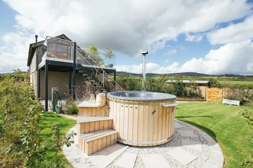 Luxury Hayloft with panoramic Dartmoor views - Image 1