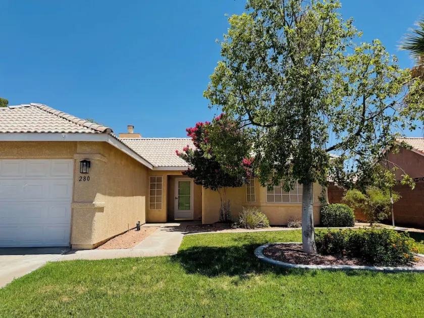 Royal Sage Retreat by Mesquite Vacation Rentals: Fully Fenced with Private Hot Tub and $510 in free daily activities - Image 1