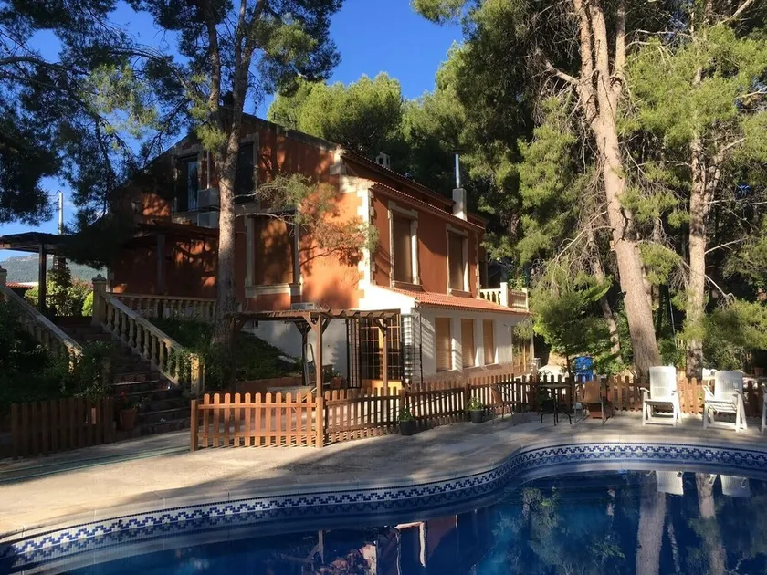 Casa di campagna 'El Pinar De La Loma' con piscina privata, Wi-Fi e aria condizionata - Image 1