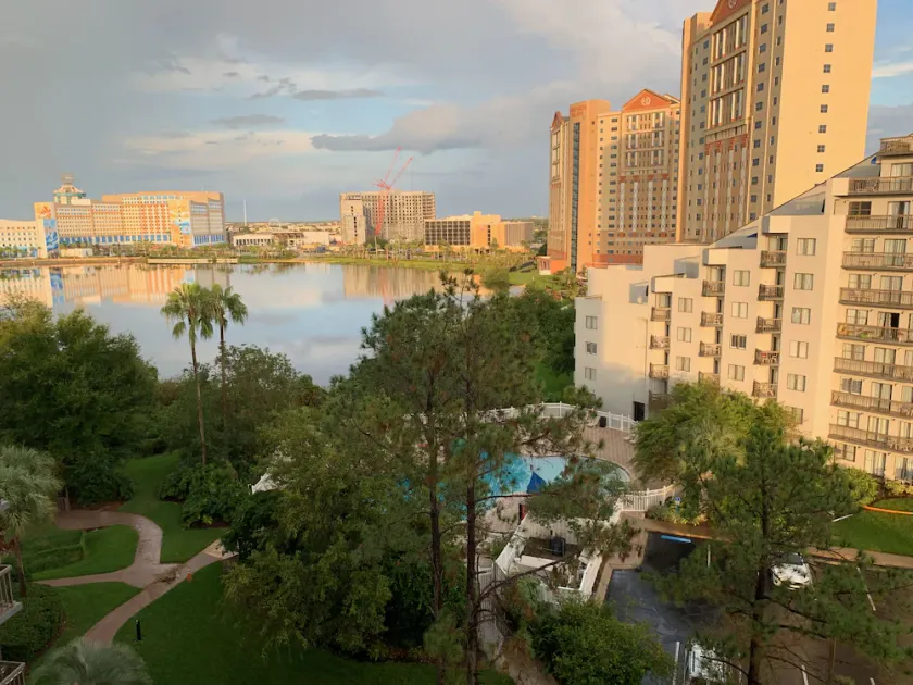 Universal, International Dr, Convention Center - Image 1