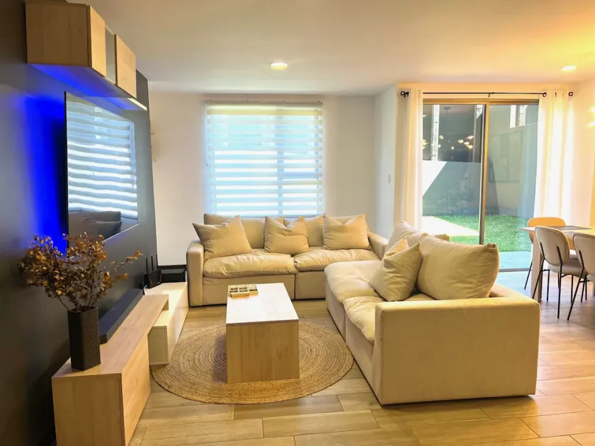 Luxury Condo just steps away from Antigua - Image 1