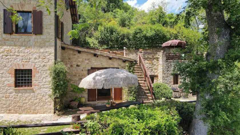 Enchanting natural stone farmhouse on a hill in the heart of the Marche region. - Image 1