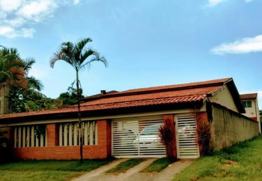 Location maison avec piscine pour la saison à Praia do Maitinga à Bertioga - Image 1