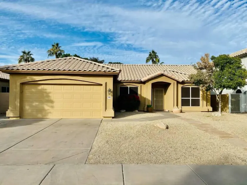 Single-Story home in Chandler-Entire House - Image 1