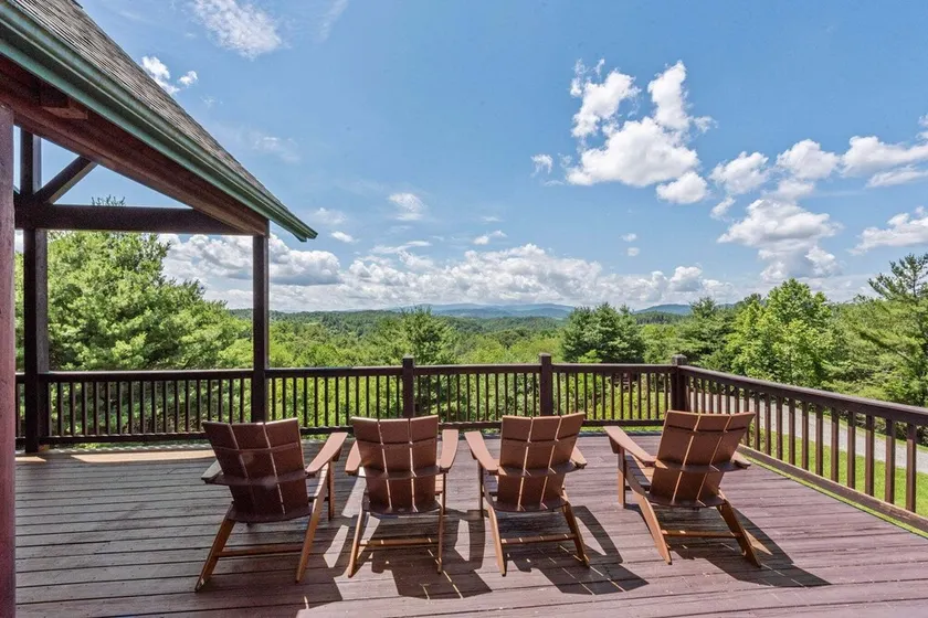 Expansive Porches with Views, Fireplaces, Comm Rec Center - Image 1
