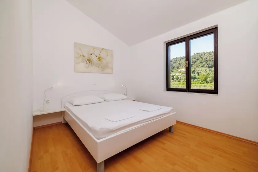 Apartments Biserka - Image 1