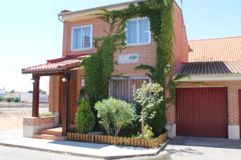 House, in the heart of Tierra de Pinares - Image 1