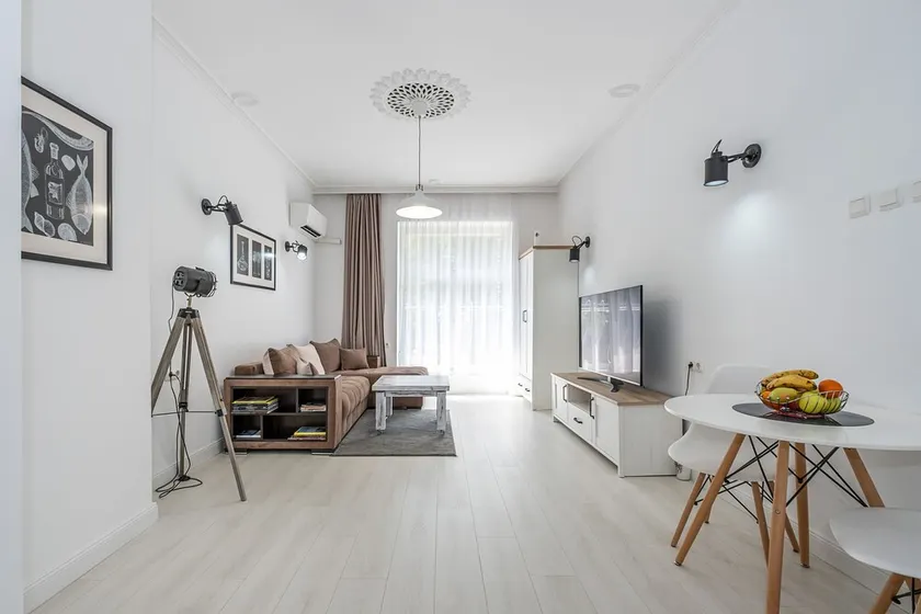 Luxury apARTment By The Sea + FREE PARKING+HBO+Netflix - Image 1
