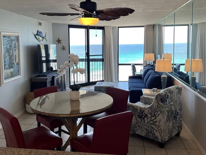 Spectacular views of the Gulf and Emerald coast - 16th floor. - Image 1