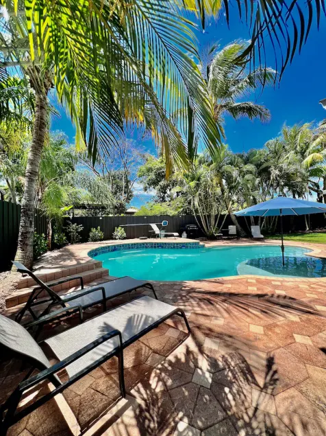 Pompano Retreat! 3 bedroom close to everything and the beach! - Image 1